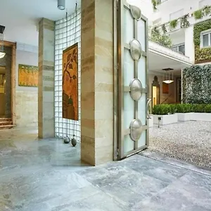 شقة Palazzo Beltrade, ميلان